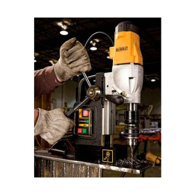 Furadeira de base magnetica 50mm 1200w dwe1622k dewalt